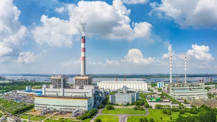 Modern clean power generation plant utilizing high-temperature steam control valves.